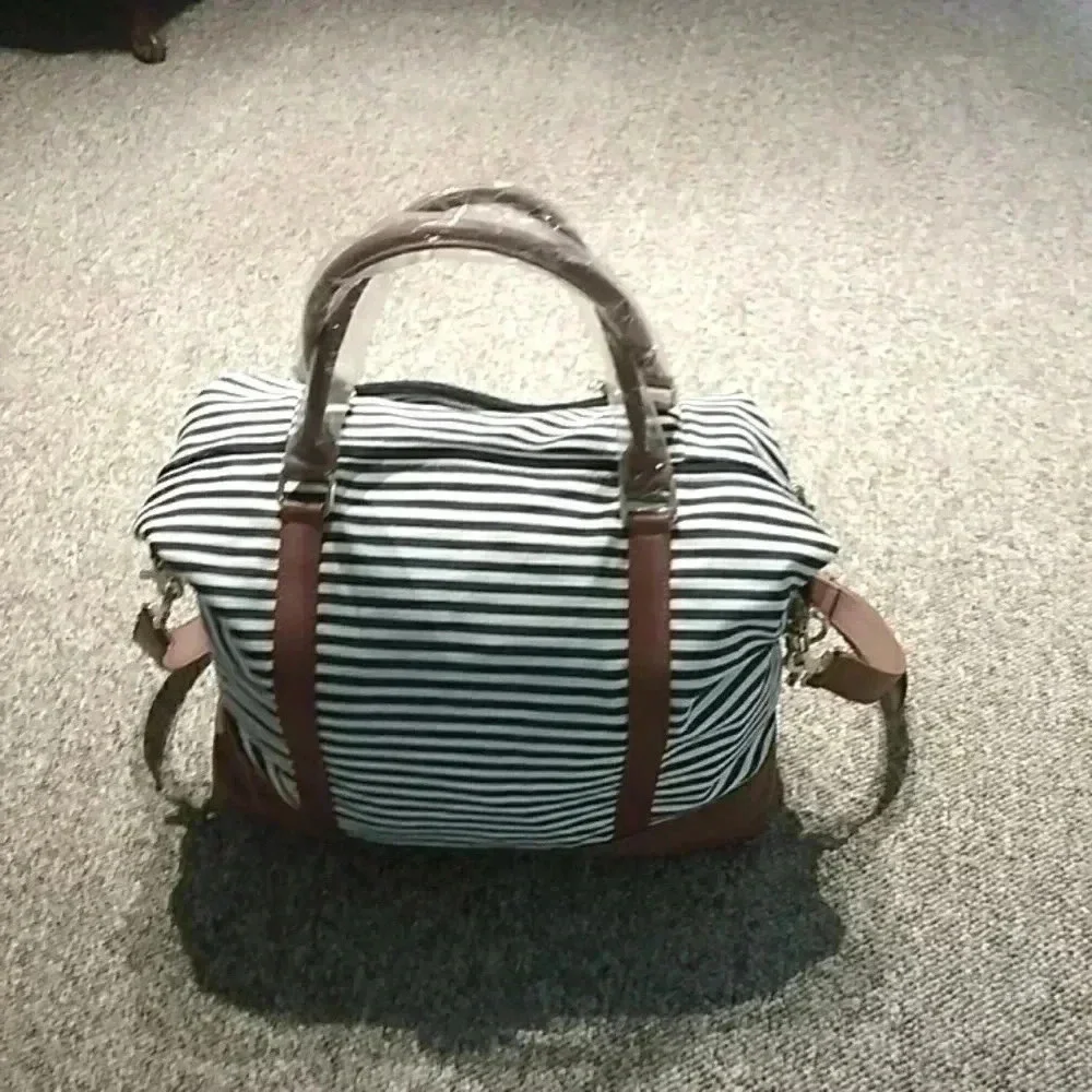 Woman ladies canvas weekend bag